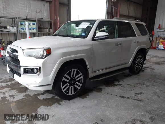 ✅ 2018 Toyota 4Runner SR5 Premium • VIN: JTEBU5JRXJ5606199 • Lot: 44992553. Wystawiony na IAAI z przebiegiem 108 773 mil. Bezpłatny archiwum sprzedaży aukcyjnych z USA i szczegółowy raport historii pojazdu na DreamBid. Zdjęcie 2.