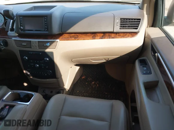 ✅ 2011 Volkswagen Routan SEL Premium • VIN: 2V4RW6DGXBR645821 • Лот: 40499038. Опубліковано раніше на IAAI з пробігом 229 962 миль. Безкоштовний доступ до архіву аукціонних продажів зі США та докладний звіт про історію автомобіля на DreamBid. Зображення 5.