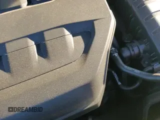 ✅ 2023 Volkswagen Golf GTI 40th Anniversary Edition • VIN: WVW8A7CD0PW190252 • Lot: 91203165. Wystawiony na Copart z przebiegiem 21 055 mil. Bezpłatny archiwum sprzedaży aukcyjnych z USA i szczegółowy raport historii pojazdu na DreamBid. Zdjęcie 17.