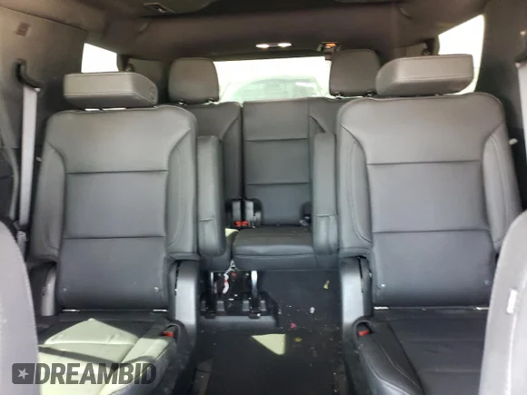 ✅ 2022 Chevrolet Tahoe Z71 • VIN: 1GNSKPKD9NR107263 • Lot: 42588853. Wystawiony na Copart z przebiegiem 17 397 mil. Bezpłatny archiwum sprzedaży aukcyjnych z USA i szczegółowy raport historii pojazdu na DreamBid. Zdjęcie 10.