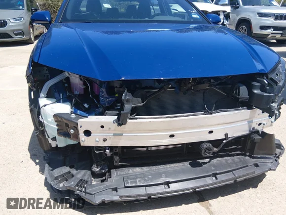 ✅ 2026 Toyota Camry SE • VIN: 4T1DAACK0TU265818 • Lot: 45575888. Listed on IAAI with 12,061 mi. Free auction sales archive from the USA and detailed vehicle history report at DreamBid. Image 6.