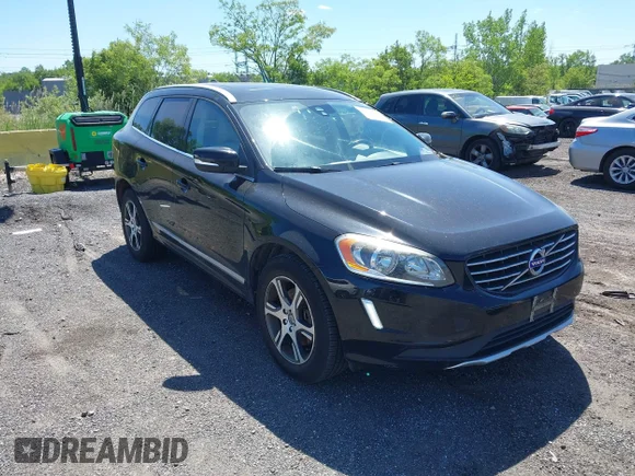 ✅ 2015 Volvo XC60 T6 • VIN: YV4902RK6F2740539 • Lot: 42298395. Wystawiony na IAAI z przebiegiem 152 304 mil. Bezpłatny archiwum sprzedaży aukcyjnych z USA i szczegółowy raport historii pojazdu na DreamBid. Zdjęcie 1.