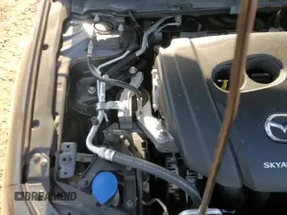 ✅ 2019 Mazda 3 Premium • VIN: JM1BPBNM6K1125349 • Лот: 68277065. Опубликован ранее на Copart с пробегом 73 438 миль. Бесплатный доступ к архиву аукционных продаж из США и подробный отчёт об истории автомобиля на DreamBid. Изображение 13.