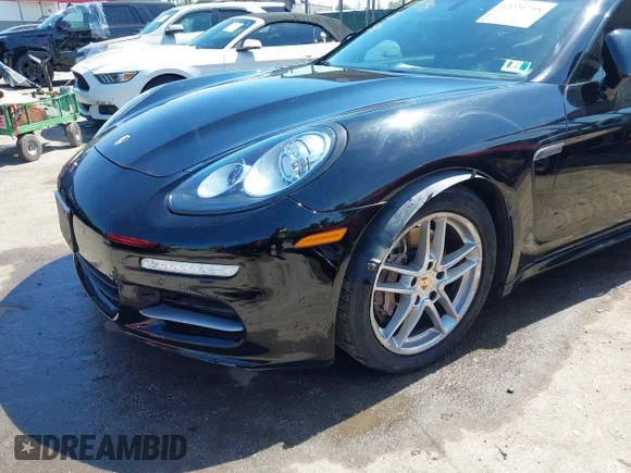 ✅ 2014 Porsche Panamera • VIN: WP0AA2A70EL009084 • Лот: 42221798. Опубліковано раніше на IAAI з пробігом 85 853 миль. Безкоштовний доступ до архіву аукціонних продажів зі США та докладний звіт про історію автомобіля на DreamBid. Зображення 6.
