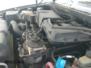 ✅ 2002 Ford Explorer XLT • VIN: 1FMDU73E92ZA96369 • Lot: 42342473. Listed on IAAI with 101,303 mi. Free auction sales archive from the USA and detailed vehicle history report at DreamBid. Image 12.