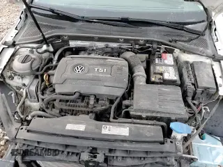 ✅ 2017 Volkswagen Golf S • VIN: 3VWH17AU7HM514346 • Lot: 85583424. Listed on Copart with 114,859 mi. Free auction sales archive from the USA and detailed vehicle history report at DreamBid. Image 15.