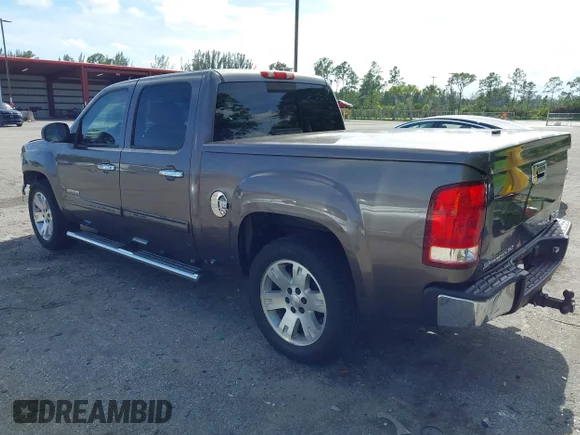 ✅ 2007 GMC Sierra 1500 SLE1 • VIN: 2GTEC13JX71559450 • Lot: 44804367. Wystawiony na IAAI z przebiegiem 149 913 mil. Bezpłatny archiwum sprzedaży aukcyjnych z USA i szczegółowy raport historii pojazdu na DreamBid. Zdjęcie 3.