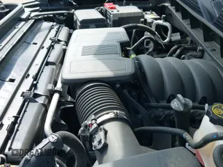 ✅ 2020 GMC Sierra 1500 AT4 • VIN: 3GTP9EEL3LG403295 • Lot: 43257207. Wystawiony na IAAI z przebiegiem 63 514 mil. Bezpłatny archiwum sprzedaży aukcyjnych z USA i szczegółowy raport historii pojazdu na DreamBid. Zdjęcie 19.