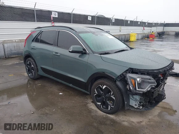 ✅ 2023 Kia Niro Wind • VIN: KNDCR3L16P5047765 • Lot: 44032446. Wystawiony na IAAI z przebiegiem 36 133 mil. Bezpłatny archiwum sprzedaży aukcyjnych z USA i szczegółowy raport historii pojazdu na DreamBid. Zdjęcie 1.