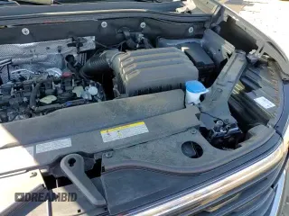 ✅ 2024 Volkswagen Atlas SE • VIN: 1V2WE2CA2RC220746 • Lot: 70847905. Wystawiony na Copart z przebiegiem 21 659 mil. Bezpłatny archiwum sprzedaży aukcyjnych z USA i szczegółowy raport historii pojazdu na DreamBid. Zdjęcie 16.