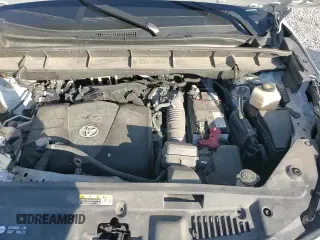 ✅ 2022 Toyota Highlander Limited • VIN: 5TDDZRBH2NS220372 • Lot: 90683285. Listed on Copart with 104,021 mi. Free auction sales archive from the USA and detailed vehicle history report at DreamBid. Image 14.