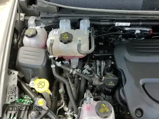 ✅ 2023 Chrysler Pacifica Hybrid Touring L • VIN: 2C4RC1L75PR580133 • Lot: 56873655. Listed on Copart with 31,718 mi. Free auction sales archive from the USA and detailed vehicle history report at DreamBid. Image 18.