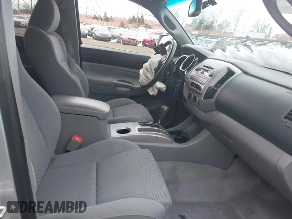 ✅ 2011 Toyota Tacoma • VIN: 3TMLU4EN8BM066194 • Lot: 44172948. Wystawiony na IAAI z przebiegiem 144 334 mil. Bezpłatny archiwum sprzedaży aukcyjnych z USA i szczegółowy raport historii pojazdu na DreamBid. Zdjęcie 5.