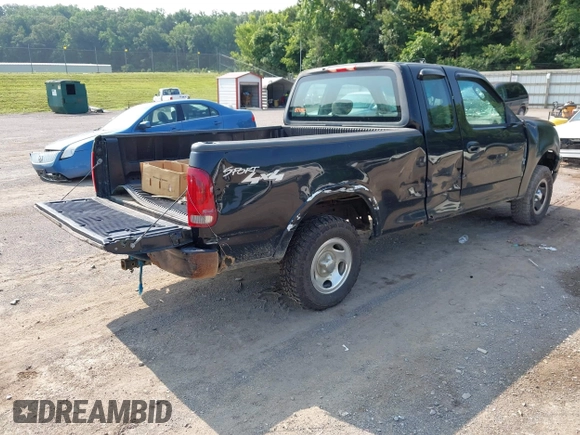 ✅ 2003 Ford F-150 XL • VIN: 1FTRX18W83NA71147 • Lot: 42365157. Wystawiony na IAAI z przebiegiem Nie podano. Bezpłatny archiwum sprzedaży aukcyjnych z USA i szczegółowy raport historii pojazdu na DreamBid. Zdjęcie 4.