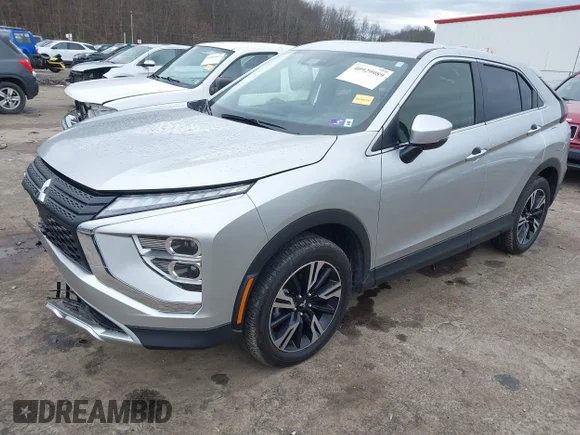 ✅ 2024 Mitsubishi Eclipse Cross SE • VIN: JA4ATWAA4RZ016257 • Лот: 40929989. Опубликован ранее на IAAI с пробегом 15 076 миль. Бесплатный доступ к архиву аукционных продаж из США и подробный отчёт об истории автомобиля на DreamBid. Изображение 2.