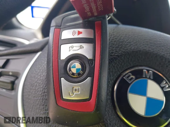 ✅ 2018 BMW 2 Series 230i • VIN: WBA2J1C51JVD09550 • Lot: 44862429. Wystawiony na IAAI z przebiegiem 105 010 mil. Bezpłatny archiwum sprzedaży aukcyjnych z USA i szczegółowy raport historii pojazdu na DreamBid. Zdjęcie 11.