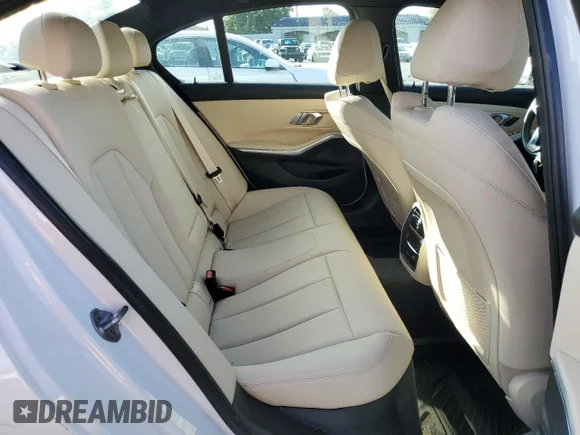 ✅ 2020 BMW 3 Series 330i xDrive • VIN: 3MW5R7J04L8B34424 • Лот: 70308312. Опубликован ранее на Copart с пробегом 29 731 миль. Бесплатный доступ к архиву аукционных продаж из США и подробный отчёт об истории автомобиля на DreamBid. Изображение 10.