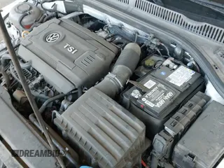 ✅ 2020 Volkswagen Jetta S • VIN: 3VW6T7BU2LM025250 • Lot: 41969637. Wystawiony na IAAI z przebiegiem 38 670 mil. Bezpłatny archiwum sprzedaży aukcyjnych z USA i szczegółowy raport historii pojazdu na DreamBid. Zdjęcie 20.