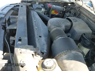 ✅ 2003 Ford F-150 XLT • VIN: 1FTRW08L33KD50476 • Lot: 43128518. Listed on IAAI with 213,203 mi. Free auction sales archive from the USA and detailed vehicle history report at DreamBid. Image 19.