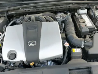 ✅ 2022 Lexus ES 350 • VIN: 58ACZ1B14NU117745 • Lot: 43421724. Wystawiony na IAAI z przebiegiem 38 378 mil. Bezpłatny archiwum sprzedaży aukcyjnych z USA i szczegółowy raport historii pojazdu na DreamBid. Zdjęcie 21.