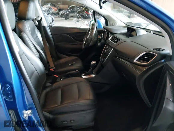 ✅ 2015 Buick Encore Leather • VIN: KL4CJCSB9FB124172 • Lot: 45445303. Wystawiony na IAAI z przebiegiem 80 557 mil. Bezpłatny archiwum sprzedaży aukcyjnych z USA i szczegółowy raport historii pojazdu na DreamBid. Zdjęcie 5.