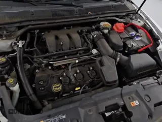 ✅ 2017 Ford Taurus Limited • VIN: 1FAHP2F8XHG104219 • Lot: 84993265. Wystawiony na Copart z przebiegiem 145 015 mil. Bezpłatny archiwum sprzedaży aukcyjnych z USA i szczegółowy raport historii pojazdu na DreamBid. Zdjęcie 14.