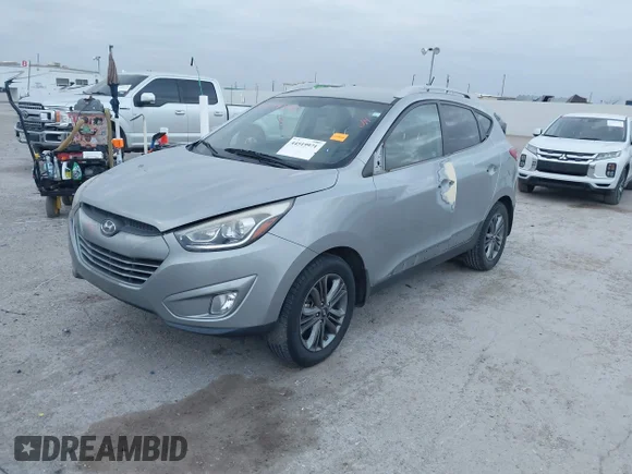 ✅ 2015 Hyundai Tucson SE • VIN: KM8JU3AG2FU094711 • Lot: 44519971. Wystawiony na IAAI z przebiegiem 118 755 mil. Bezpłatny archiwum sprzedaży aukcyjnych z USA i szczegółowy raport historii pojazdu na DreamBid. Zdjęcie 2.