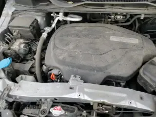 ✅ 2018 Honda Odyssey Touring • VIN: 5FNRL6H89JB001811 • Lot: 71126095. Wystawiony na Copart z przebiegiem 102 409 mil. Bezpłatny archiwum sprzedaży aukcyjnych z USA i szczegółowy raport historii pojazdu na DreamBid. Zdjęcie 14.