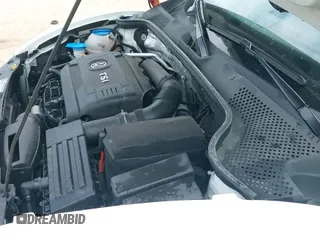 ✅ 2016 Volkswagen Beetle Dune • VIN: 3VWS17AT9GM630045 • Лот: 42819426. Опубликован ранее на IAAI с пробегом 30 370 миль. Бесплатный доступ к архиву аукционных продаж из США и подробный отчёт об истории автомобиля на DreamBid. Изображение 19.