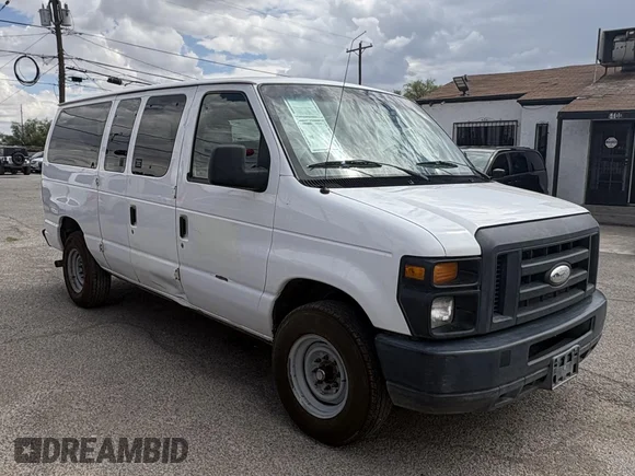 ✅ 2014 Ford E-350 • VIN: 1FMNE3BL5EDA36617 • Lot: 43278791. Wystawiony na IAAI z przebiegiem 101 490 mil. Bezpłatny archiwum sprzedaży aukcyjnych z USA i szczegółowy raport historii pojazdu na DreamBid. Zdjęcie 1.