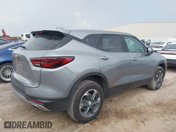 ✅ 2025 Chevrolet Blazer LT • VIN: 3GNKBCR43SS150648 • Lot: 45574279. Wystawiony na IAAI z przebiegiem 60 278 mil. Bezpłatny archiwum sprzedaży aukcyjnych z USA i szczegółowy raport historii pojazdu na DreamBid. Zdjęcie 4.