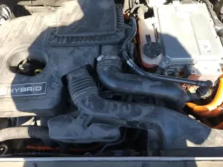 ✅ 2017 Ford Fusion Hybrid SE • VIN: 3FA6P0LU5HR354943 • Lot: 94301175. Wystawiony na Copart z przebiegiem 107 994 mil. Bezpłatny archiwum sprzedaży aukcyjnych z USA i szczegółowy raport historii pojazdu na DreamBid. Zdjęcie 13.