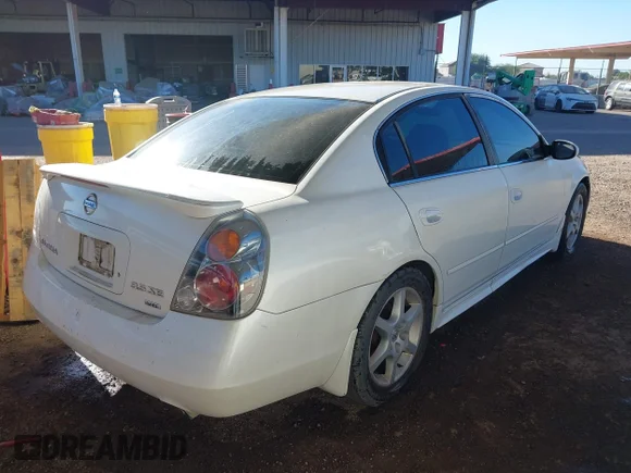 ✅ 2003 Nissan Altima SE • VIN: 1N4BL11DX3C249485 • Lot: 43498345. Wystawiony na IAAI z przebiegiem 272 661 mil. Bezpłatny archiwum sprzedaży aukcyjnych z USA i szczegółowy raport historii pojazdu na DreamBid. Zdjęcie 4.