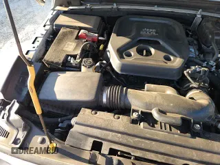 ✅ 2020 Jeep Wrangler Unlimited Sahara • VIN: 1C4HJXEN8LW247541 • Lot: 84644725. Listed on Copart with 128,984 mi. Free auction sales archive from the USA and detailed vehicle history report at DreamBid. Image 15.