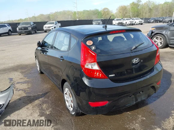 ✅ 2013 Hyundai Accent GS • VIN: KMHCT5AE7DU071833 • Лот: 44851342. Опубліковано раніше на IAAI з пробігом 98 118 миль. Безкоштовний доступ до архіву аукціонних продажів зі США та докладний звіт про історію автомобіля на DreamBid. Зображення 3.