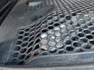 ✅ 2018 Mercedes-Benz C 300 • VIN: WDDWJ4KB0JF637536 • Lot: 40845998. Listed on IAAI with 49,846 mi. Free auction sales archive from the USA and detailed vehicle history report at DreamBid. Image 19.