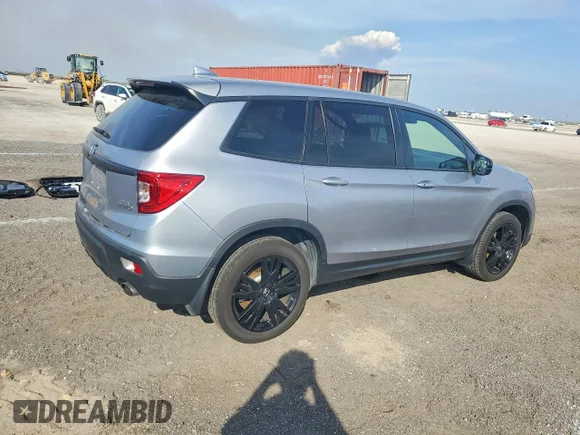 ✅ 2021 Honda Passport Sport • VIN: 5FNYF8H21MB014101 • Lot: 77543825. Wystawiony na Copart z przebiegiem 46 212 mil. Bezpłatny archiwum sprzedaży aukcyjnych z USA i szczegółowy raport historii pojazdu na DreamBid. Zdjęcie 3.