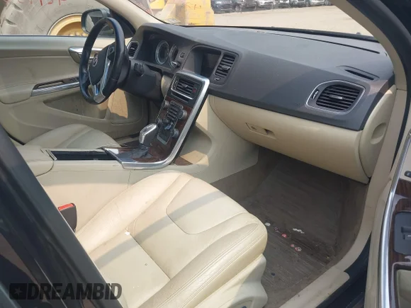 ✅ 2013 Volvo S60 T5 • VIN: YV1612FH6D1228398 • Lot: 42913530. Listed on IAAI with 148,590 mi. Free auction sales archive from the USA and detailed vehicle history report at DreamBid. Image 5.