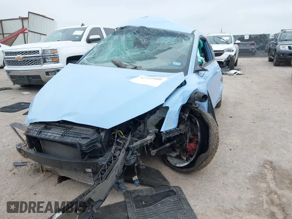 ✅ 2022 Hyundai Veloster • VIN: KMHT36AH9NU015362 • Lot: 42342009. Wystawiony na IAAI z przebiegiem Nie podano. Bezpłatny archiwum sprzedaży aukcyjnych z USA i szczegółowy raport historii pojazdu na DreamBid. Zdjęcie 6.