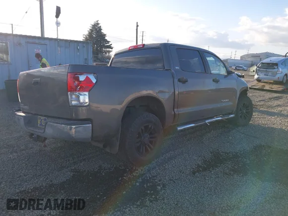 ✅ 2012 Toyota Tundra • VIN: 5TFEM5F10CX043305 • Lot: 41744358. Wystawiony na IAAI z przebiegiem 97 967 mil. Bezpłatny archiwum sprzedaży aukcyjnych z USA i szczegółowy raport historii pojazdu na DreamBid. Zdjęcie 4.