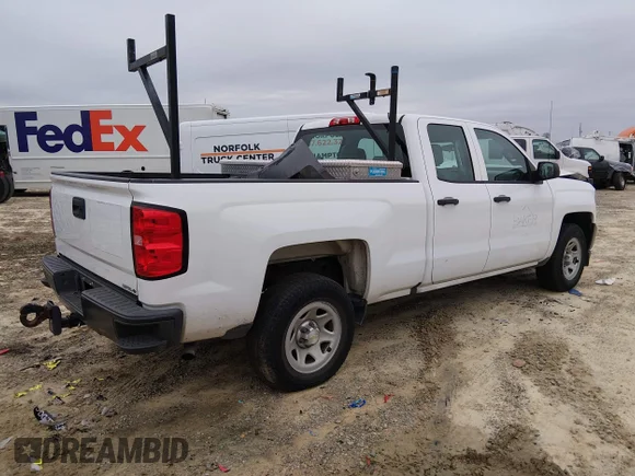 ✅ 2018 Chevrolet Silverado 1500 Work Truck • VIN: 1GCRCNEH5JZ186691 • Lot: 44005136. Wystawiony na IAAI z przebiegiem 141 241 mil. Bezpłatny archiwum sprzedaży aukcyjnych z USA i szczegółowy raport historii pojazdu na DreamBid. Zdjęcie 4.