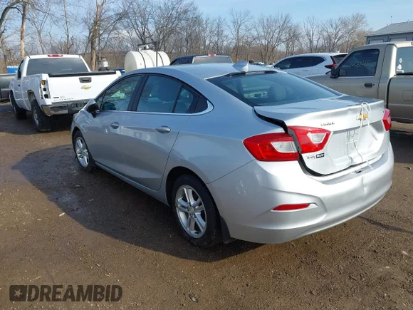 ✅ 2016 Chevrolet Cruze LT • VIN: 1G1BE5SM0G7285624 • Lot: 44386553. Wystawiony na IAAI z przebiegiem 125 936 mil. Bezpłatny archiwum sprzedaży aukcyjnych z USA i szczegółowy raport historii pojazdu na DreamBid. Zdjęcie 3.