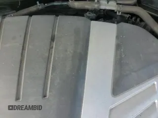 ✅ 2017 Hyundai Santa Fe Limited Ultimate • VIN: KM8SR4HF8HU229945 • Лот: 70854975. Опубликован ранее на Copart с пробегом 127 800 миль. Бесплатный доступ к архиву аукционных продаж из США и подробный отчёт об истории автомобиля на DreamBid. Изображение 17.