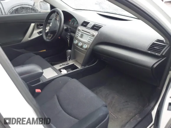 ✅ 2009 Toyota Camry SE • VIN: 4T1BE46K39U868666 • Lot: 44748170. Wystawiony na IAAI z przebiegiem 178 139 mil. Bezpłatny archiwum sprzedaży aukcyjnych z USA i szczegółowy raport historii pojazdu na DreamBid. Zdjęcie 5.