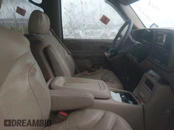✅ 2000 GMC Yukon XL SLT • VIN: 3GKEC16TXYG191135 • Лот: 44563583. Опубліковано раніше на IAAI з пробігом Не вказано. Безкоштовний доступ до архіву аукціонних продажів зі США та докладний звіт про історію автомобіля на DreamBid. Зображення 5.