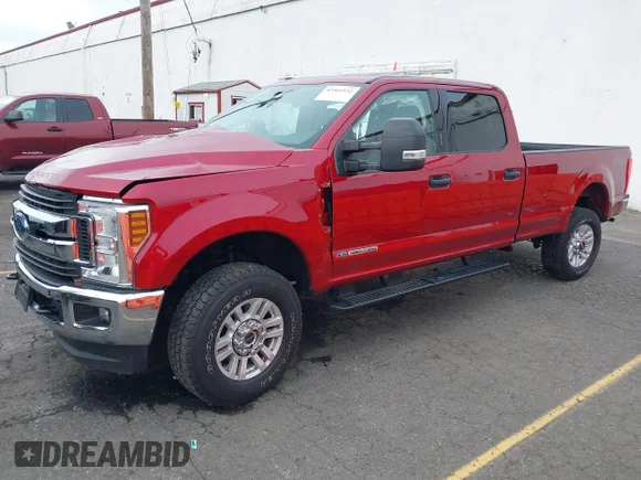 ✅ 2019 Ford F-250 XLT • VIN: 1FT7W2BT5KEF02945 • Lot: 43561532. Wystawiony na IAAI z przebiegiem 44 133 mil. Bezpłatny archiwum sprzedaży aukcyjnych z USA i szczegółowy raport historii pojazdu na DreamBid. Zdjęcie 2.