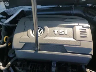 ✅ 2017 Volkswagen Passat SE • VIN: 1VWBT7A30HC045190 • Лот: 82205535. Опубликован ранее на Copart с пробегом 91 730 миль. Бесплатный доступ к архиву аукционных продаж из США и подробный отчёт об истории автомобиля на DreamBid. Изображение 15.