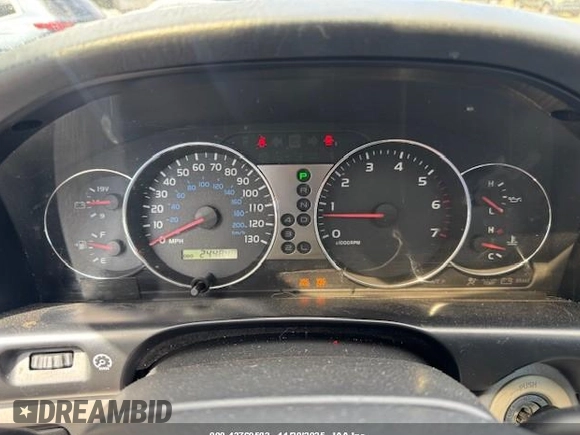 ✅ 2005 Toyota Land Cruiser • VIN: JTEHT05J152076068 • Lot: 43769583. Wystawiony na IAAI z przebiegiem 244 848 mil. Bezpłatny archiwum sprzedaży aukcyjnych z USA i szczegółowy raport historii pojazdu na DreamBid. Zdjęcie 6.