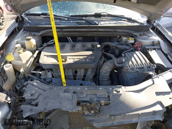 ✅ 2013 Chrysler 200 Touring • VIN: 1C3CCBBB0DN567756 • Lot: 43985744. Wystawiony na IAAI z przebiegiem 139 508 mil. Bezpłatny archiwum sprzedaży aukcyjnych z USA i szczegółowy raport historii pojazdu na DreamBid. Zdjęcie 10.