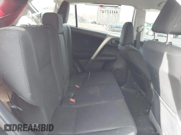 ✅ 2016 Toyota RAV4 LE • VIN: 2T3BFREV3GW527102 • Lot: 44112747. Wystawiony na IAAI z przebiegiem 92 388 mil. Bezpłatny archiwum sprzedaży aukcyjnych z USA i szczegółowy raport historii pojazdu na DreamBid. Zdjęcie 8.